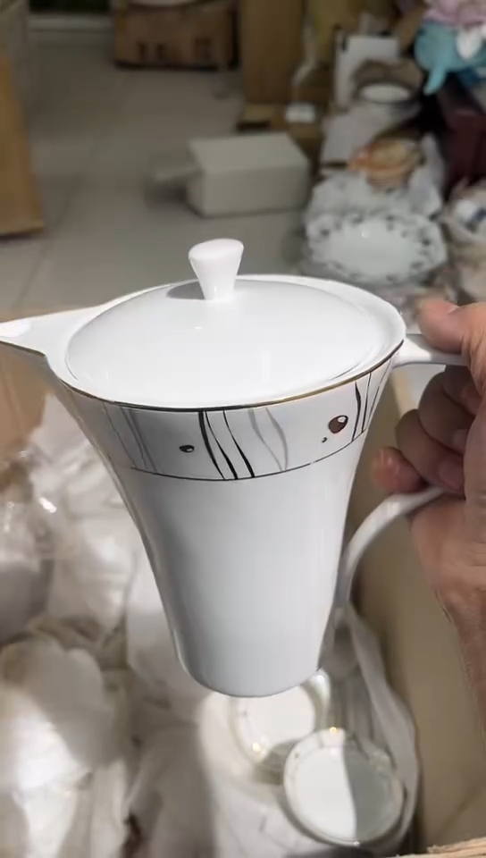 瓷隆达骨瓷茶壶1