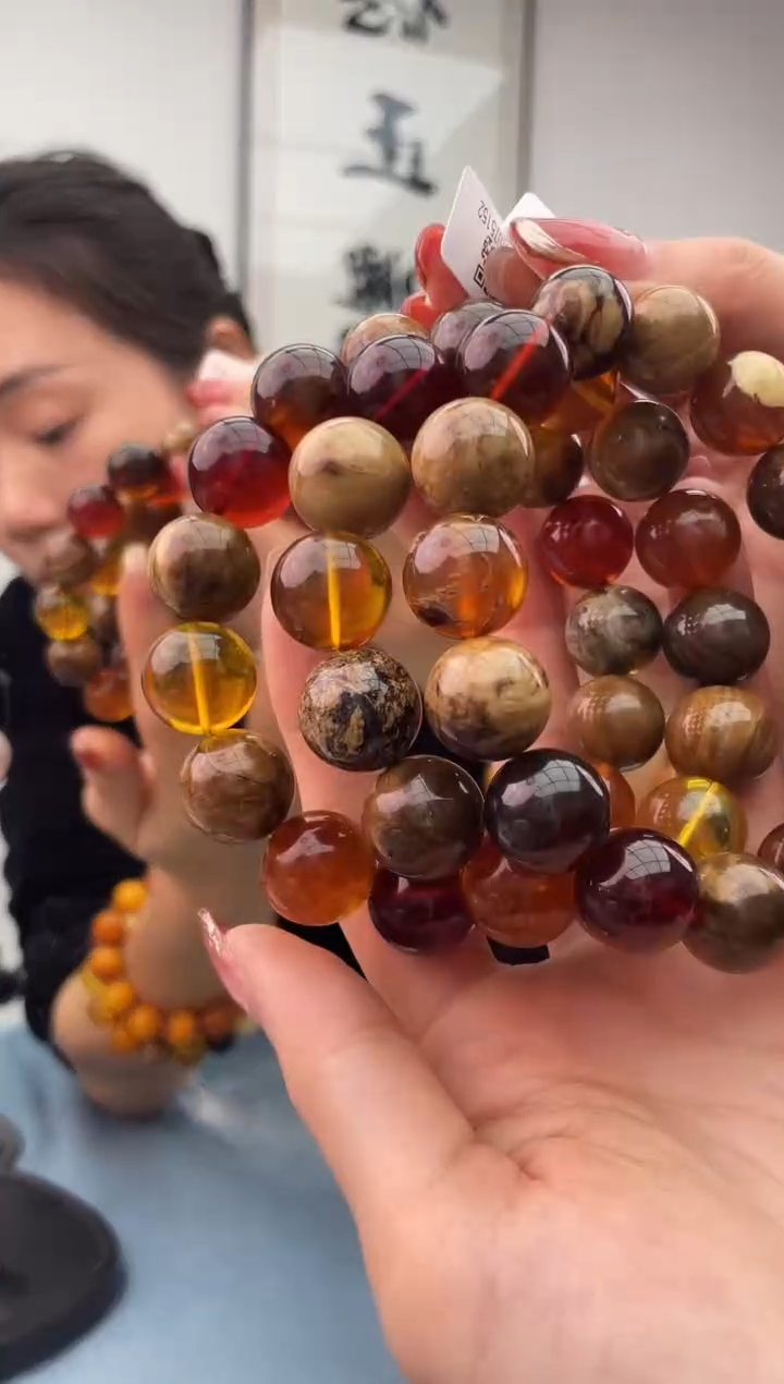 【闪购商品】琥珀珠宝奇石未镶嵌多样性发其一，假一罚十027.15