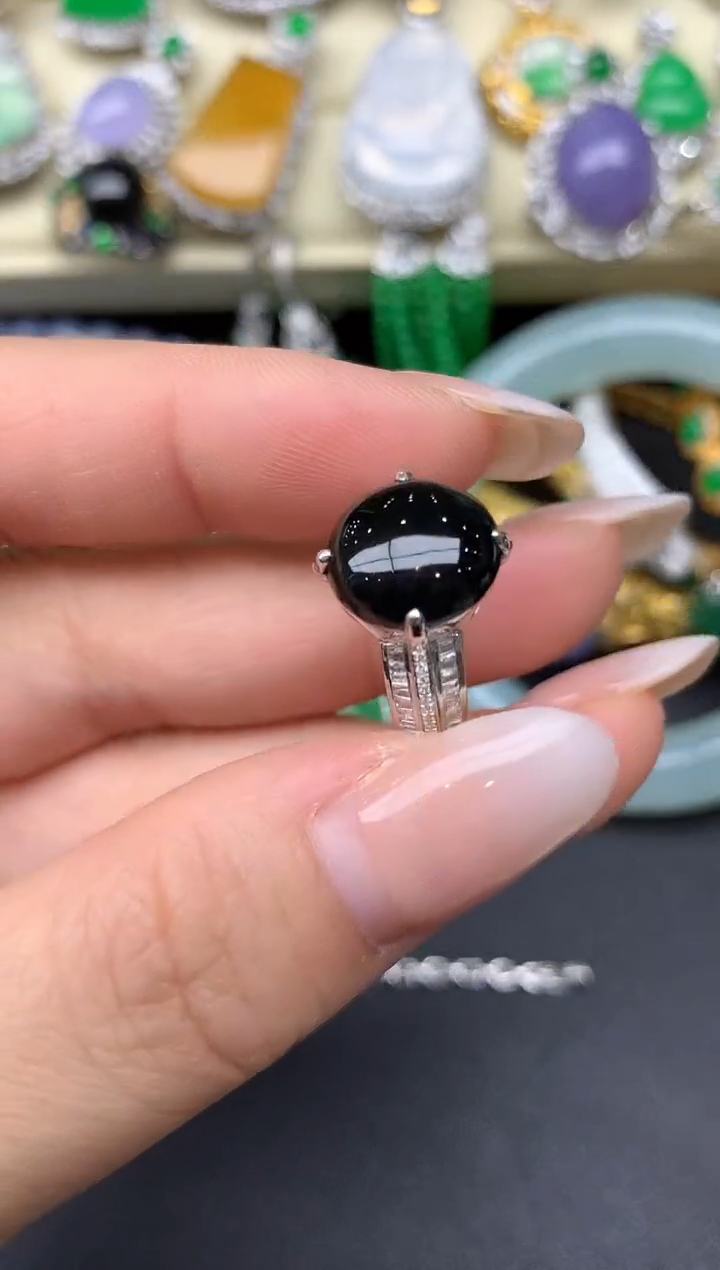 18K金镶嵌戒指翡翠97-七夕珠宝季