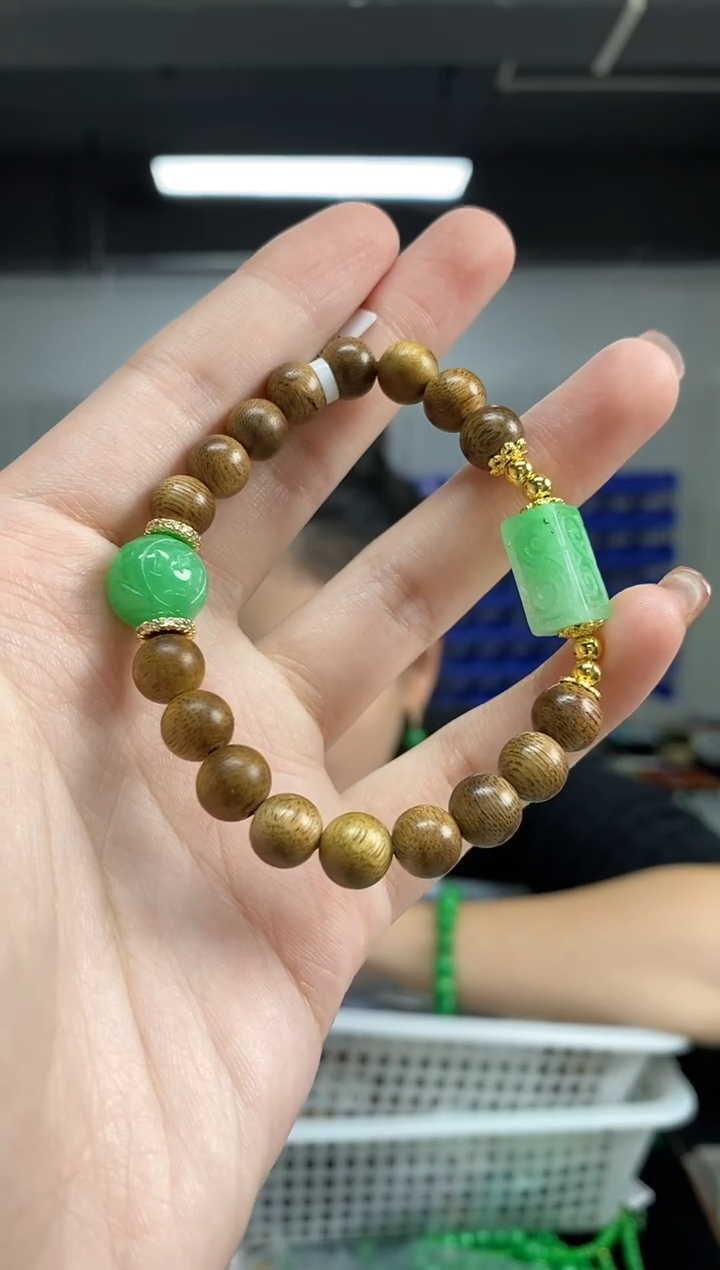 未镶嵌手链翡翠闪购链接  多样性发其一颜色微差