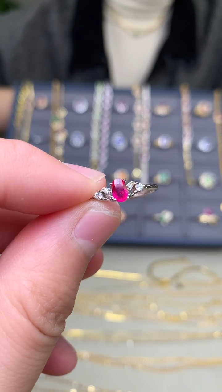 银S925镶嵌戒指红宝石戒指