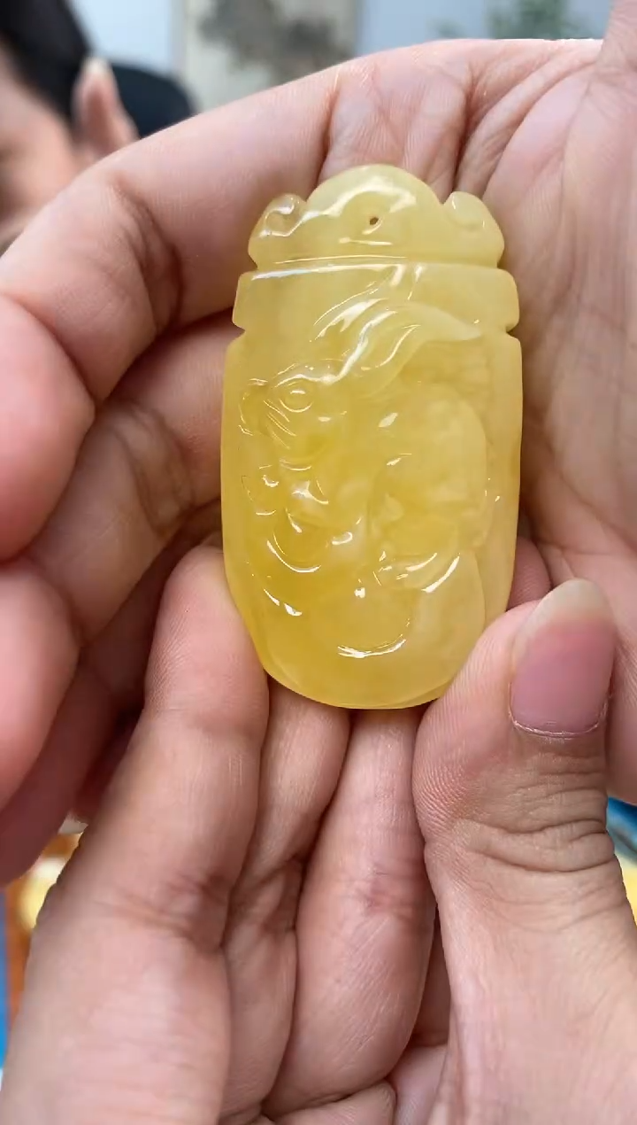 【闪购商品】蜜蜡裸石未镶嵌天然琥珀蜜蜡雕刻件