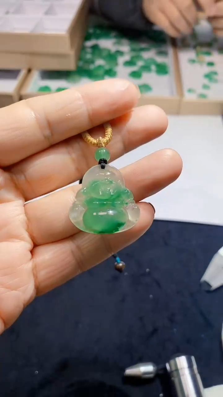 【闪购商品】石英质玉颈饰未镶嵌天然A货非洲翠，石英玉