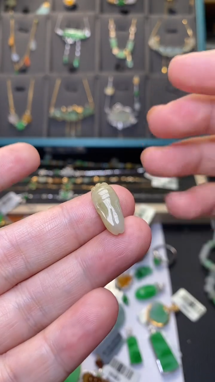 颈饰未镶嵌翡翠净货37539