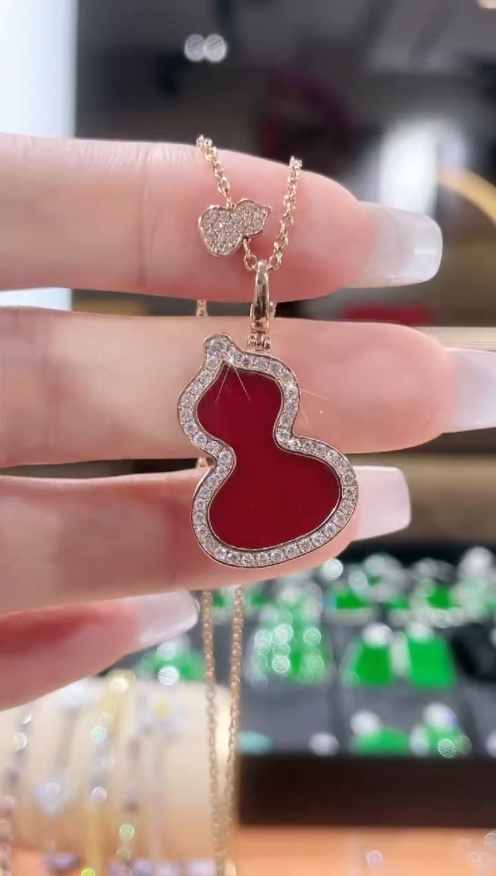 【闪购商品】钻石颈饰18K金镶嵌项链