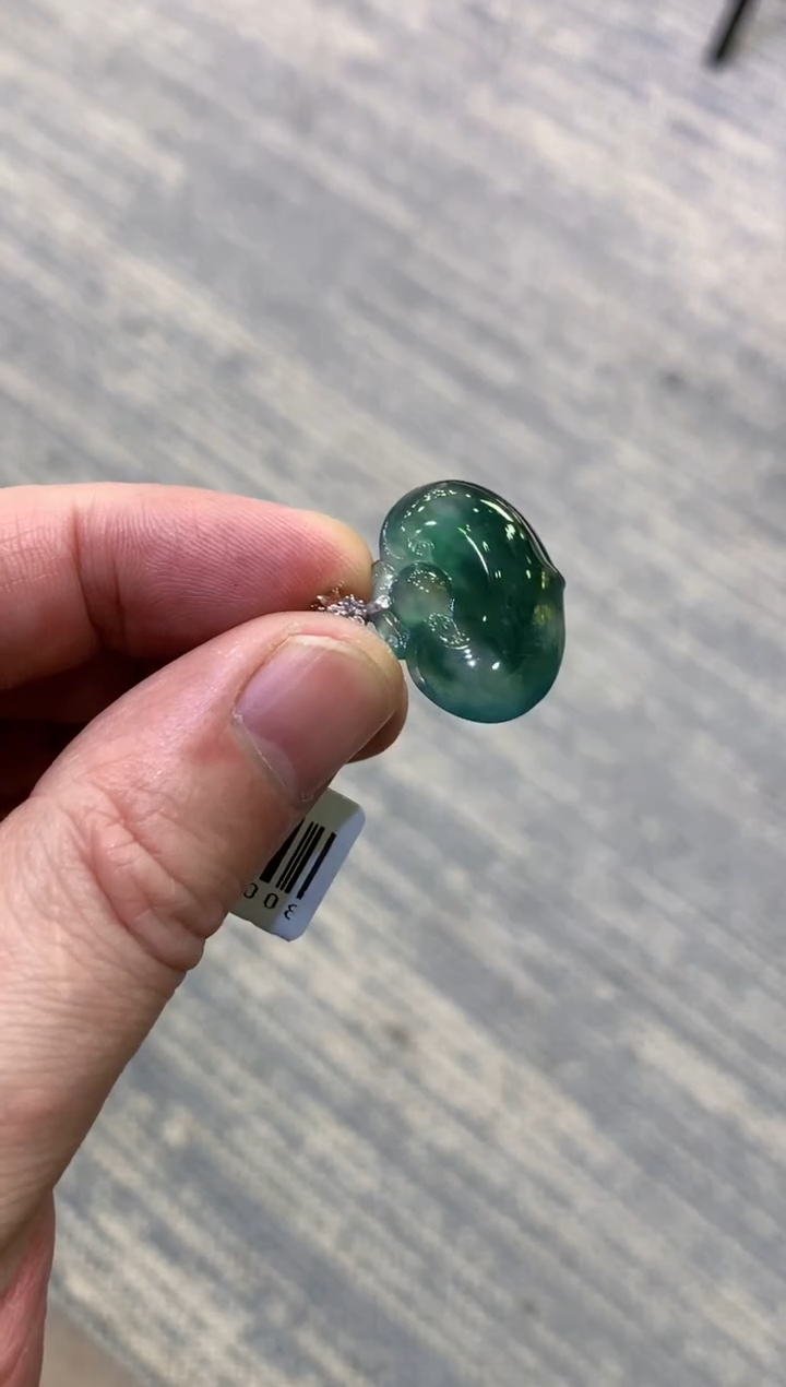 颈饰未镶嵌翡翠天然A货翡翠