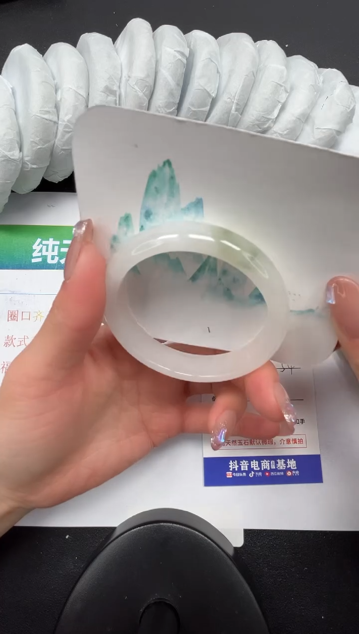 【闪购商品】石英质玉手镯未镶嵌97-54