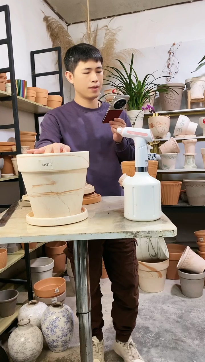 【闪购商品】红陶23*21玛奇朵 1盆1托