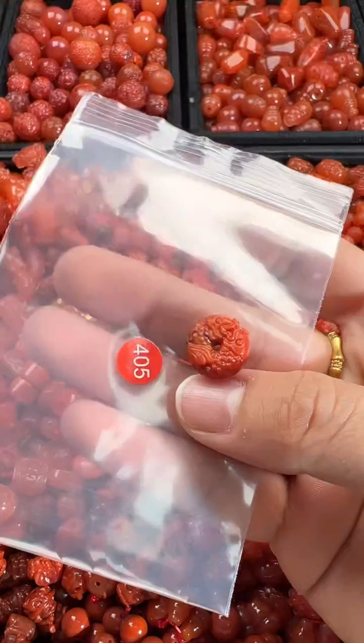 【闪购商品】南红玛瑙颈饰未镶嵌1