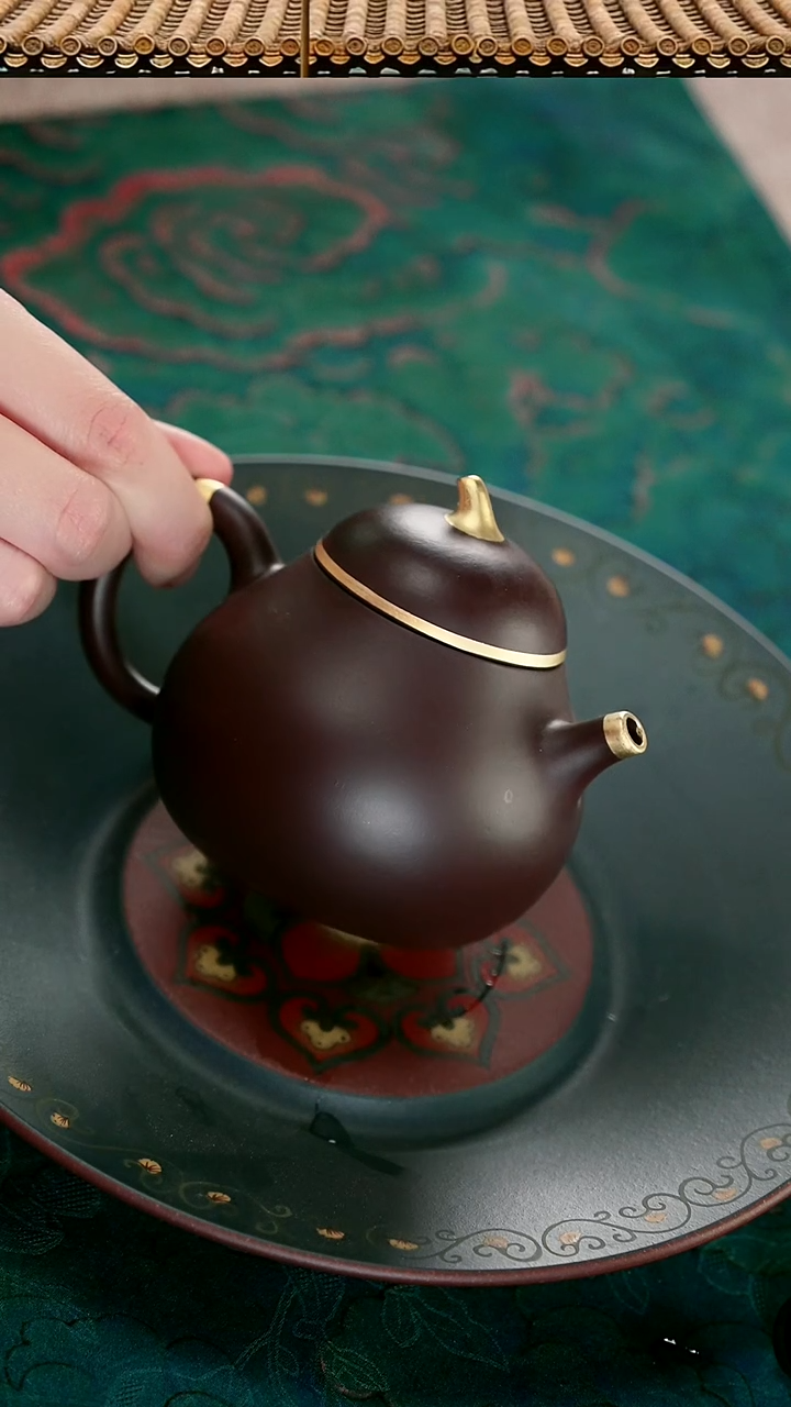 茶壶紫砂四号井茄皮紫泥描金最新款茄瓜160cc