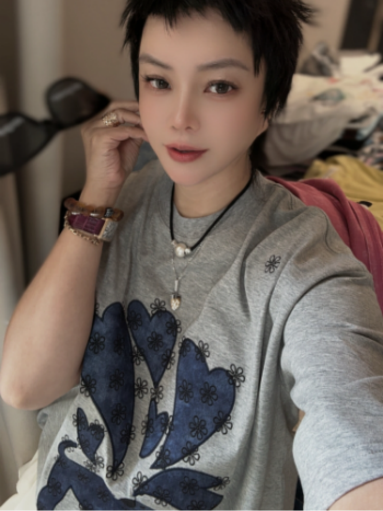 【济州岛】南油财神家 蓝色小狗爱心花朵刺绣设计短袖