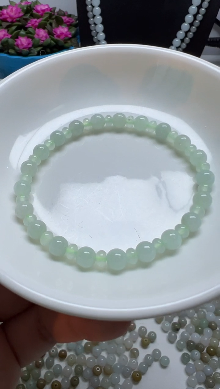 散珠翡翠烟**冷纯天然缅甸A货翡翠卡5.8，42颗分2单