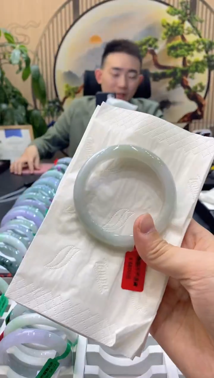 【闪购商品】翡翠手镯未镶嵌000003669