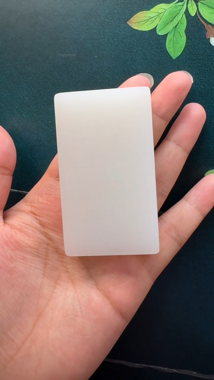 颈饰未镶嵌和田玉吊坠