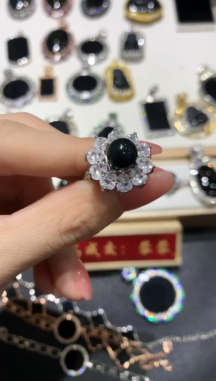 【闪购商品】翡翠吊坠(不含链)银S925镶嵌15多人多样性随机发货1件