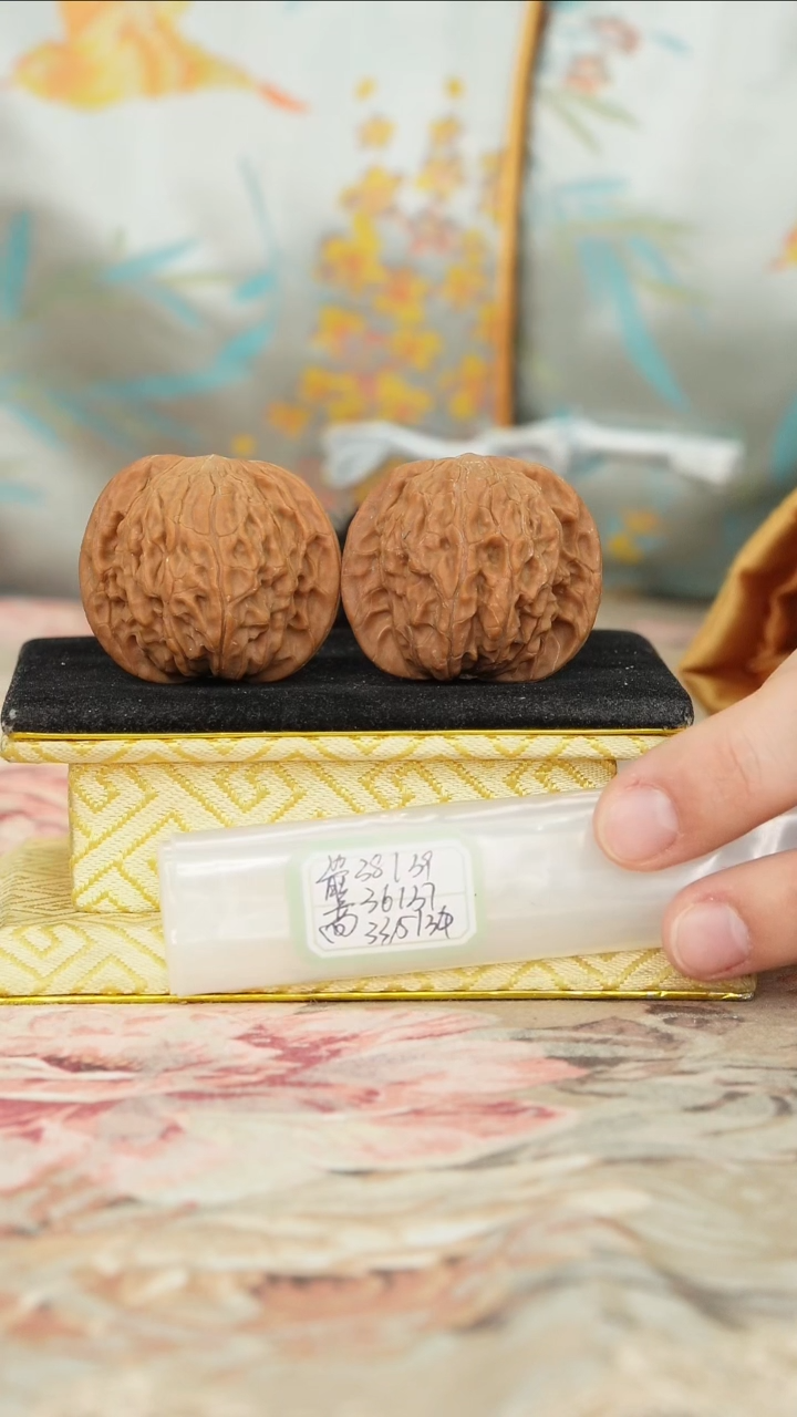 【闪购商品】文玩核桃把件磨盘