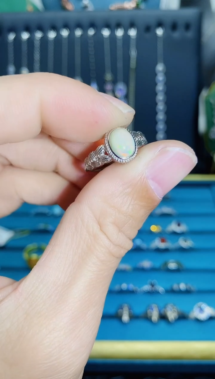 【闪购商品】欧泊戒指银S925镶嵌1121