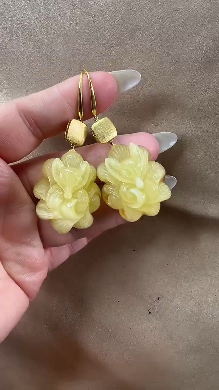 琥珀颈饰未镶嵌耳环