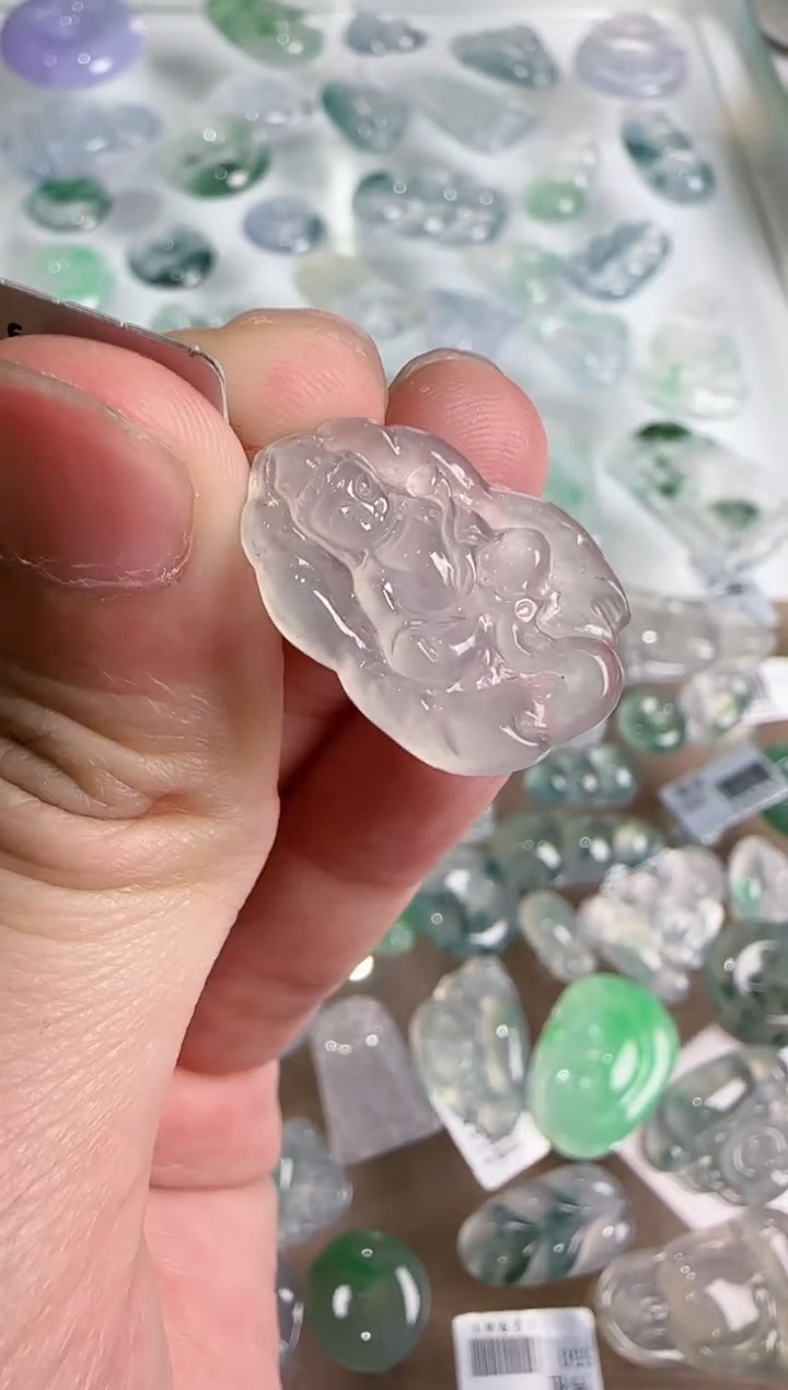 【闪购商品】翡翠吊坠(不含链)未镶嵌··