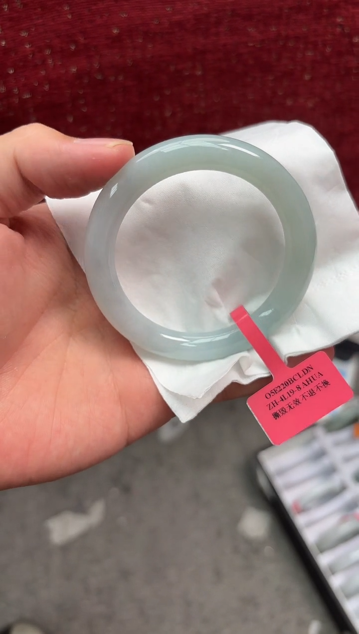 【闪购商品】翡翠手镯未镶嵌1手镯
