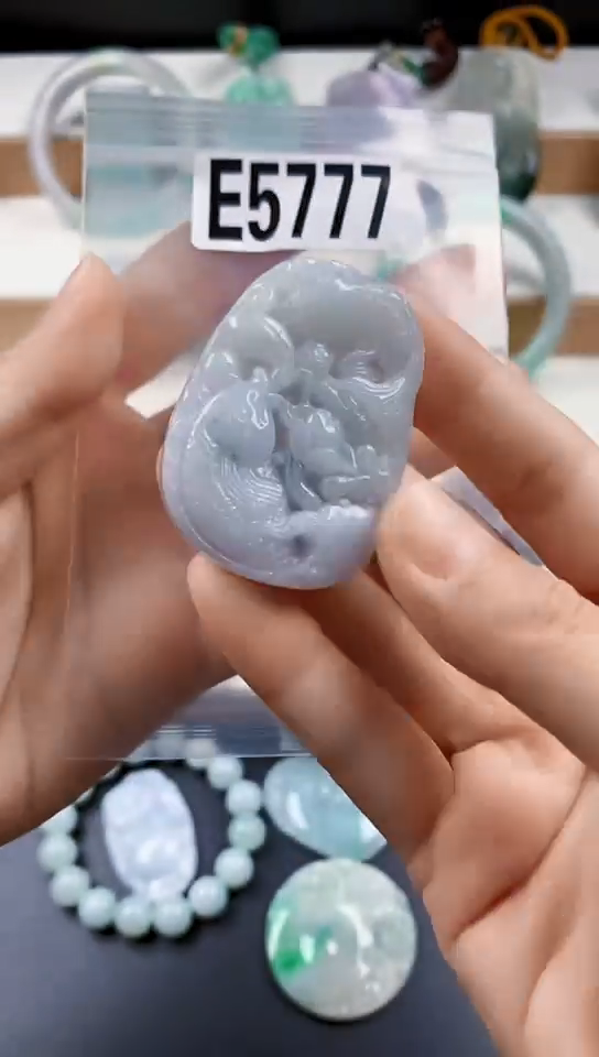 颈饰未镶嵌翡翠天然翡翠吊坠挂件