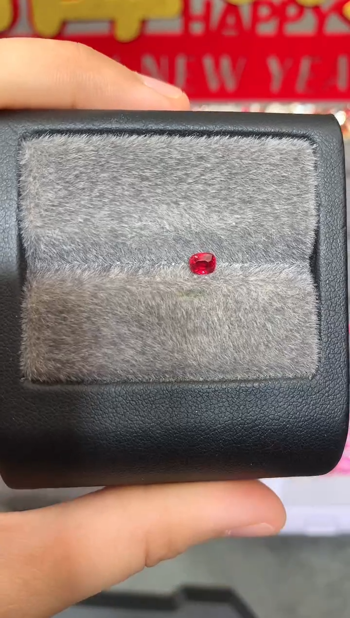 【闪购商品】定制尖晶石裸石未镶嵌枕型 绝地 0.32ct