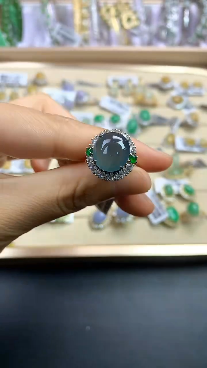 翡翠银S925镶嵌颈饰翡翠 银S925镶嵌 颈饰