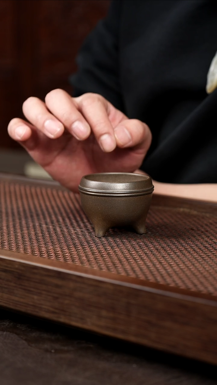茶壶紫砂岩中泥三足腰线杯
