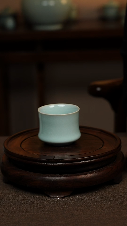 瓷片天青色全手工束腰杯100ml微瑕不带礼盒