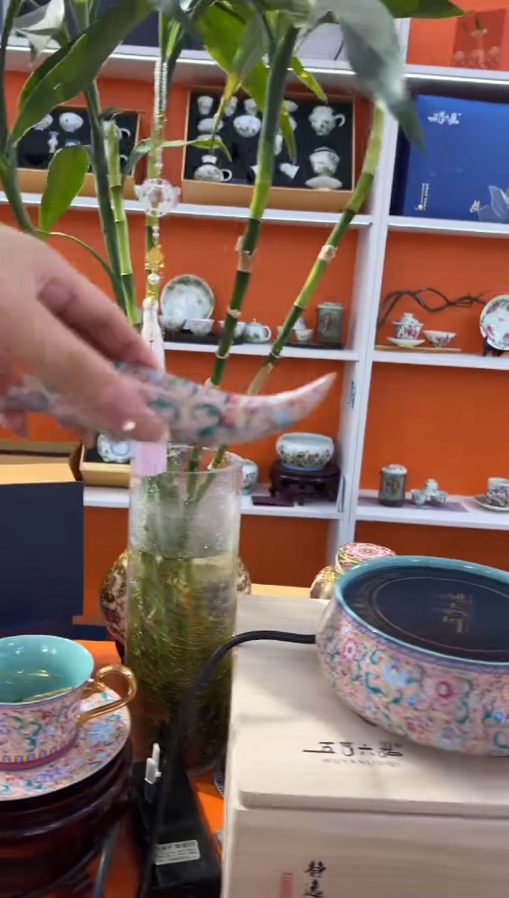 瓷片小乔闪购链接