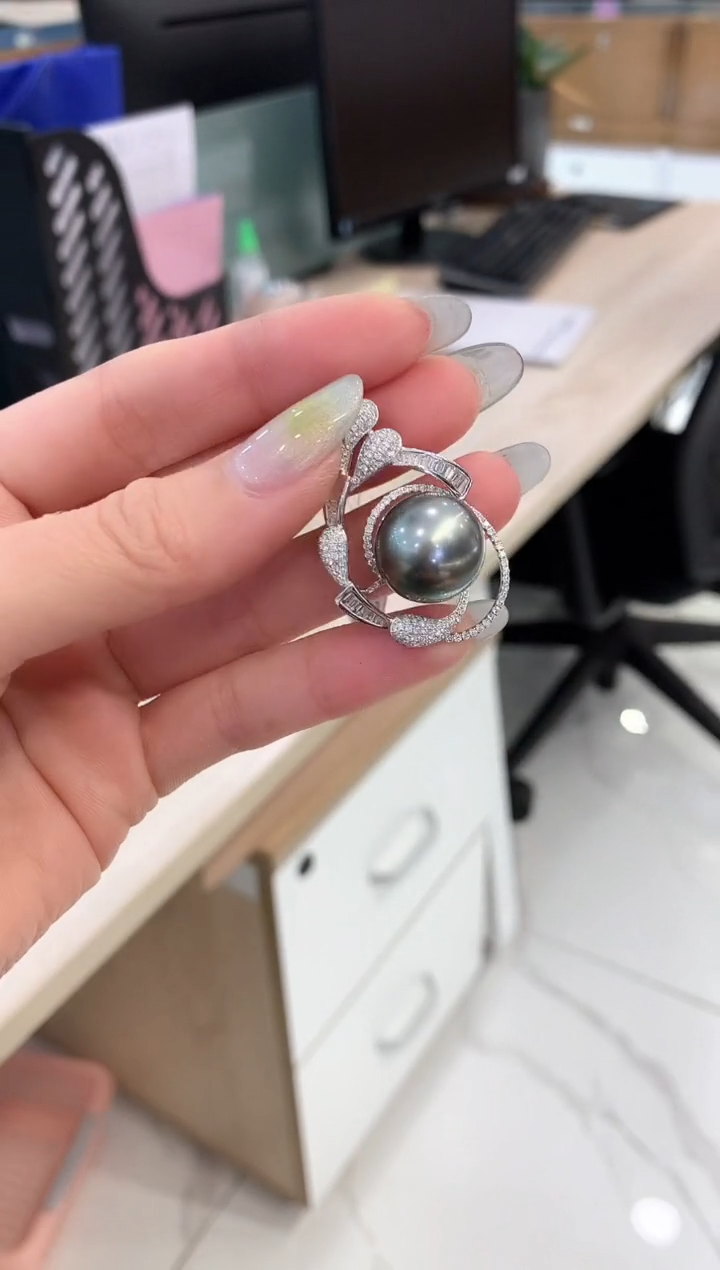 【闪购商品】海水珍珠颈饰18K金镶嵌14-15mm