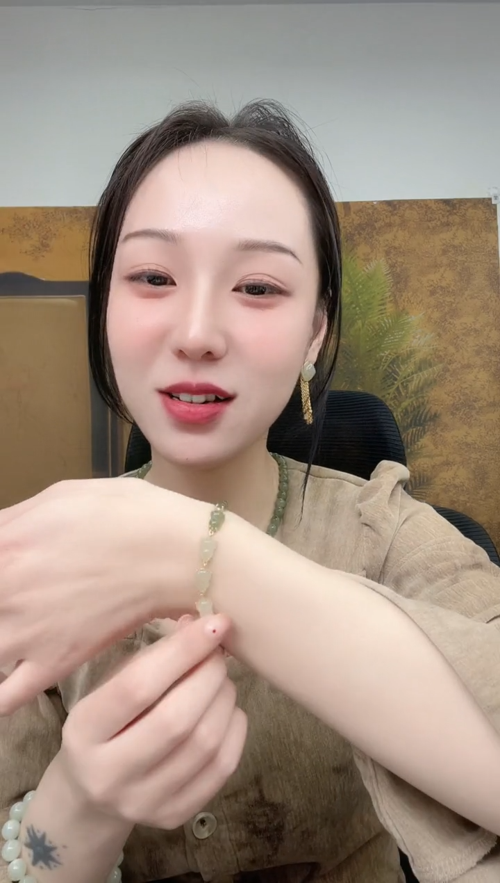 【闪购商品】和田玉手链银S925镶嵌11111