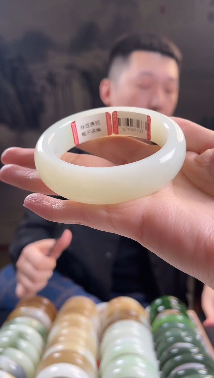 未镶嵌手镯和田玉58+圈口仅一只