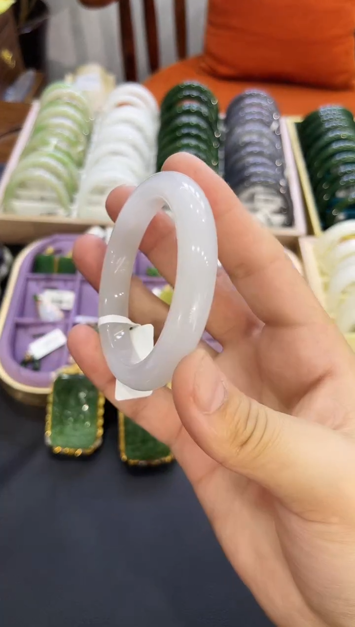 未镶嵌手镯和田玉小艾多样性发货拍一发一