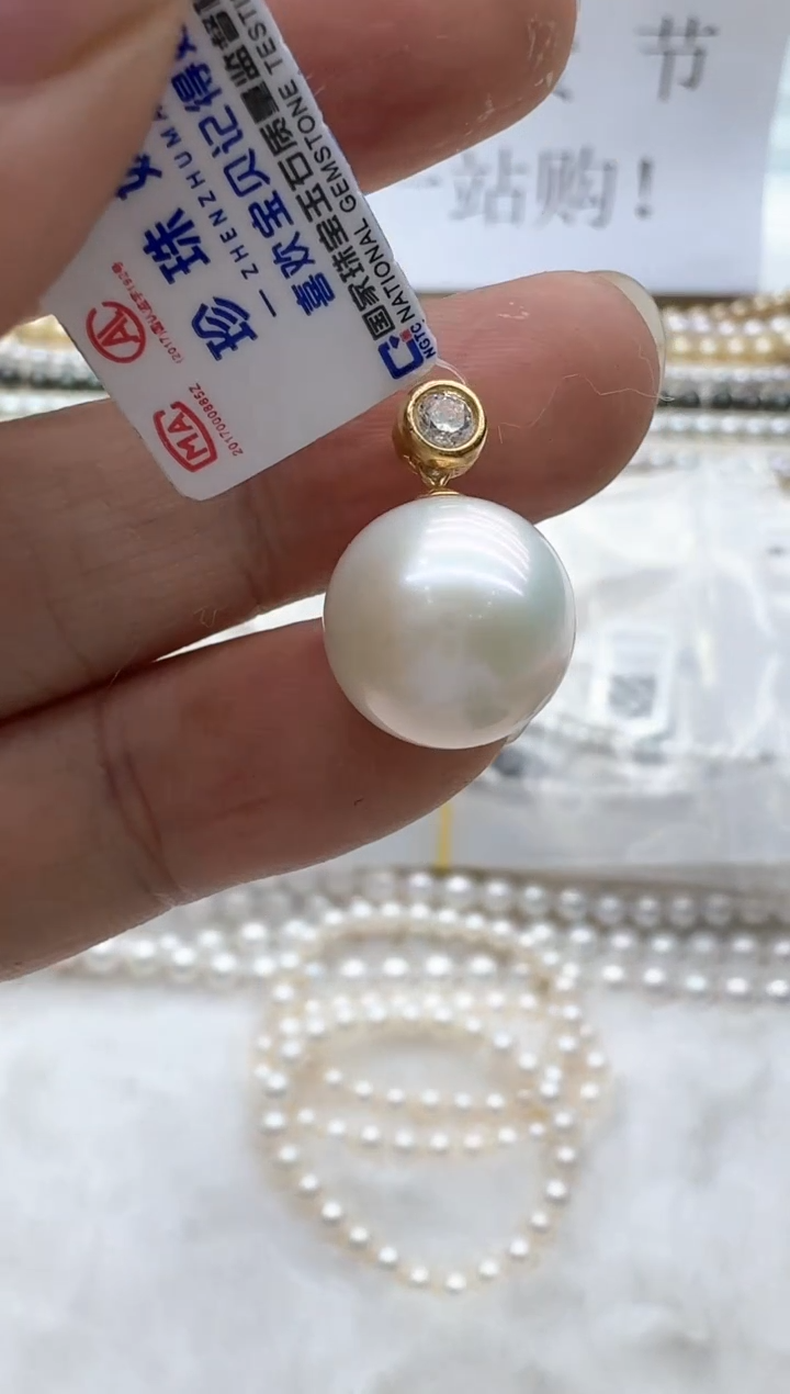 【闪购商品】淡水珍珠颈饰18K金镶嵌清货