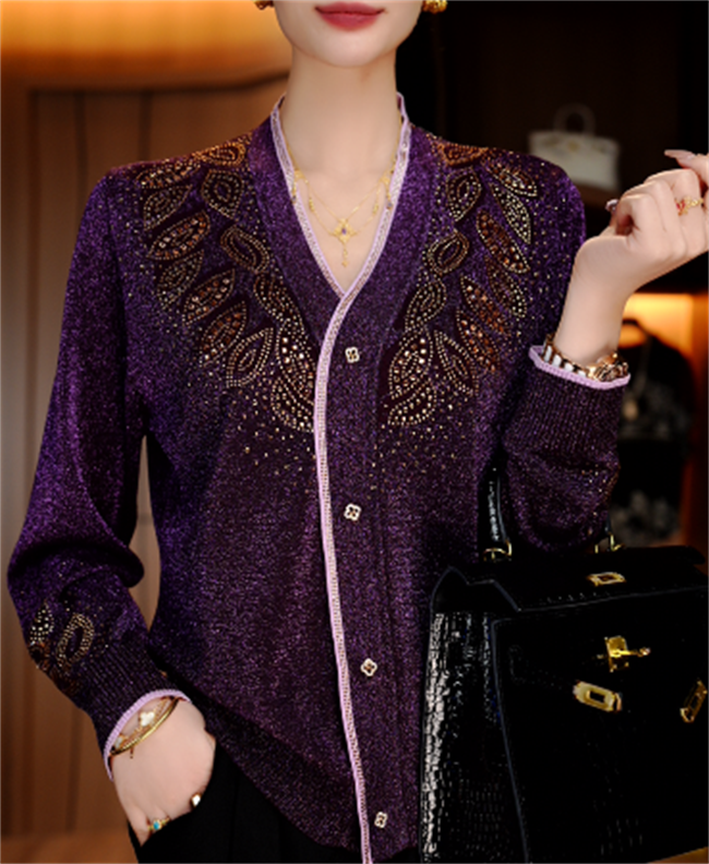 卓曼 秋冬保暖毛衣抗起球高端显瘦百搭减龄气质时尚外套V24M0688