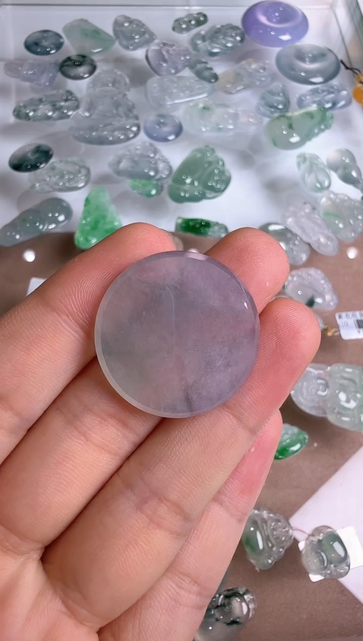 【闪购商品】翡翠吊坠(不含链)未镶嵌··