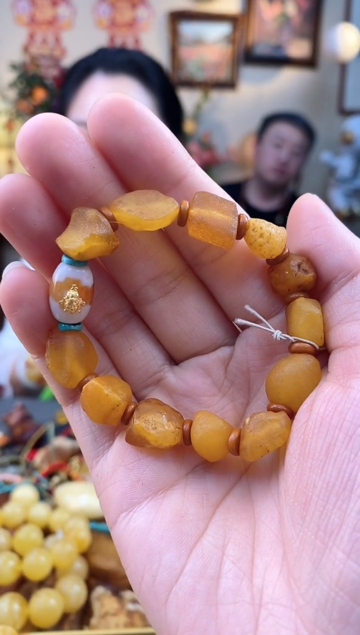 【闪购商品】琥珀手串未镶嵌手串