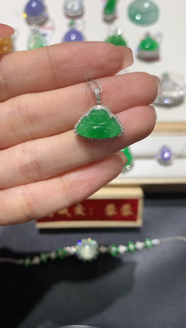 【闪购商品】翡翠吊坠(不含链)18K金镶嵌团购1