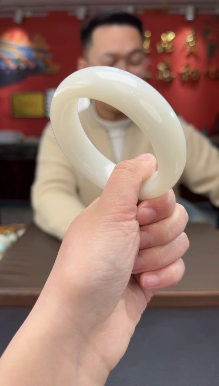 【闪购商品】和田玉.未镶嵌白玉宽版镯56-62