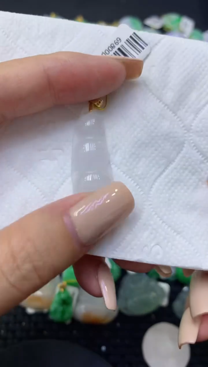 颈饰未镶嵌翡翠天然缅甸翡翠A货