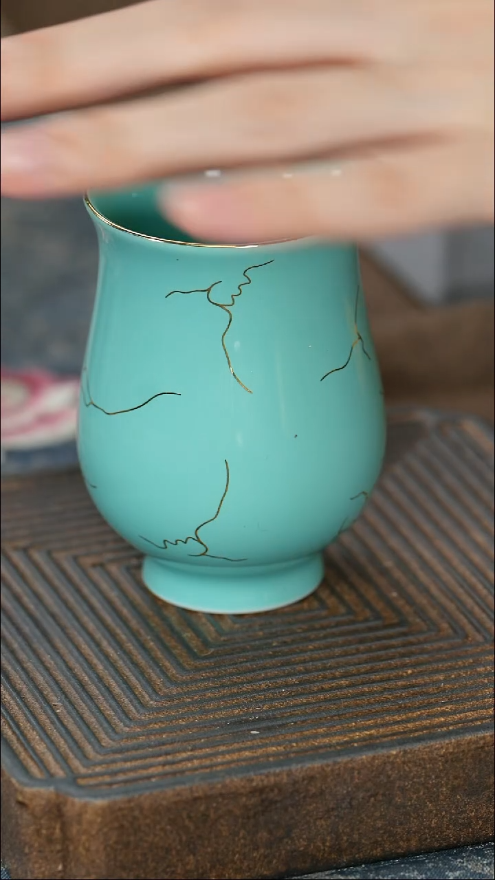 【绿松石金络美人杯】【12西泠礼盒】