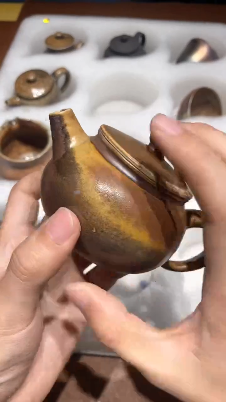 奢瓷/瑞寅柴烧茶器（壶）210