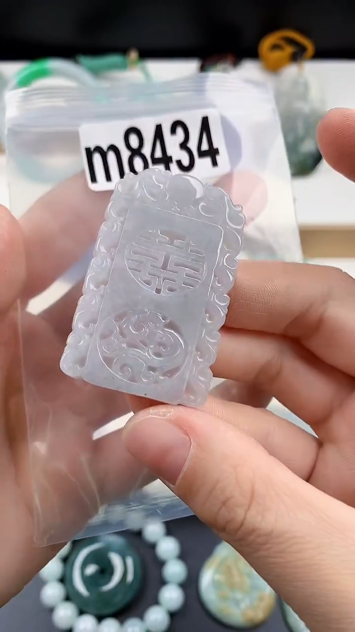 颈饰未镶嵌翡翠天然翡翠吊坠挂件