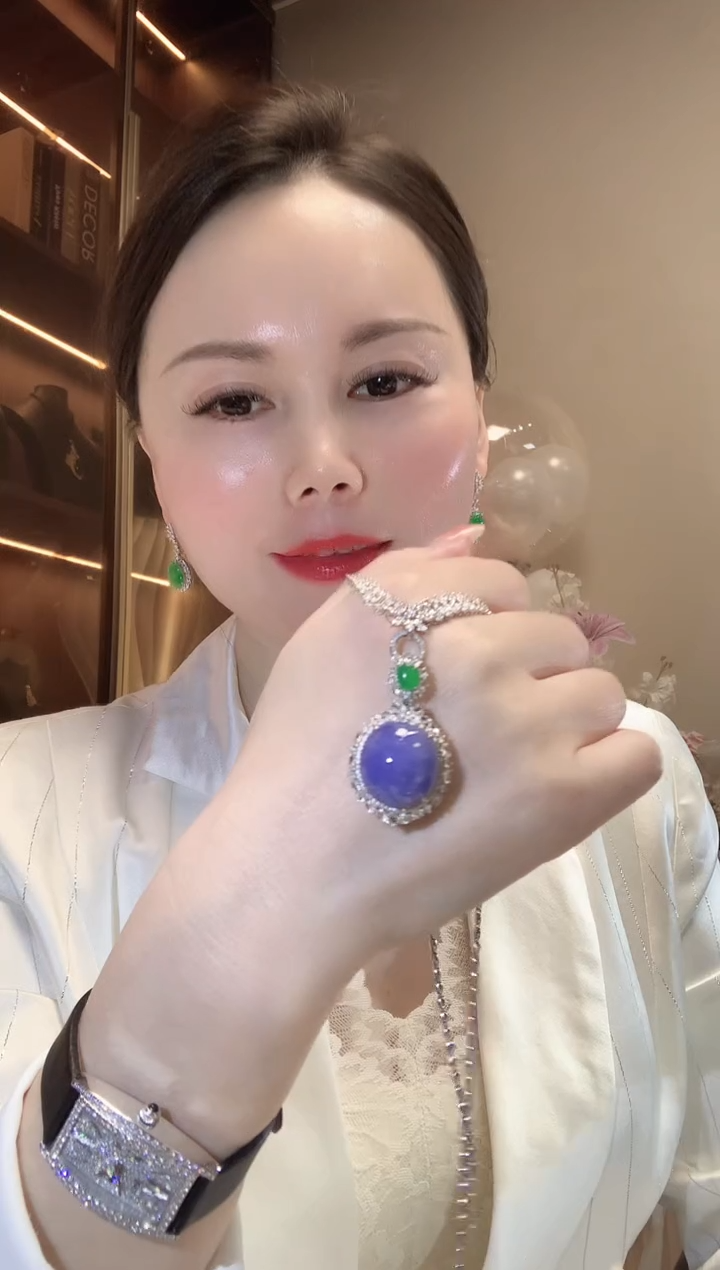 【闪购商品】翡翠吊坠(不含链)18K金镶嵌A47 紫货有一定色差