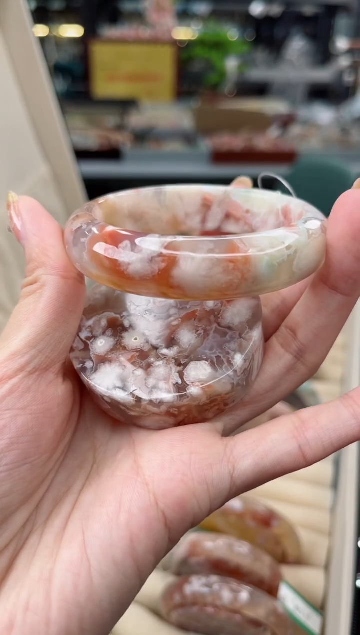 【闪购商品】石英质玉手镯未镶嵌55圈口（赠品镯心）S9770