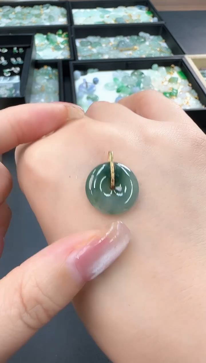 【闪购商品】翡翠颈饰18K金镶嵌25021376