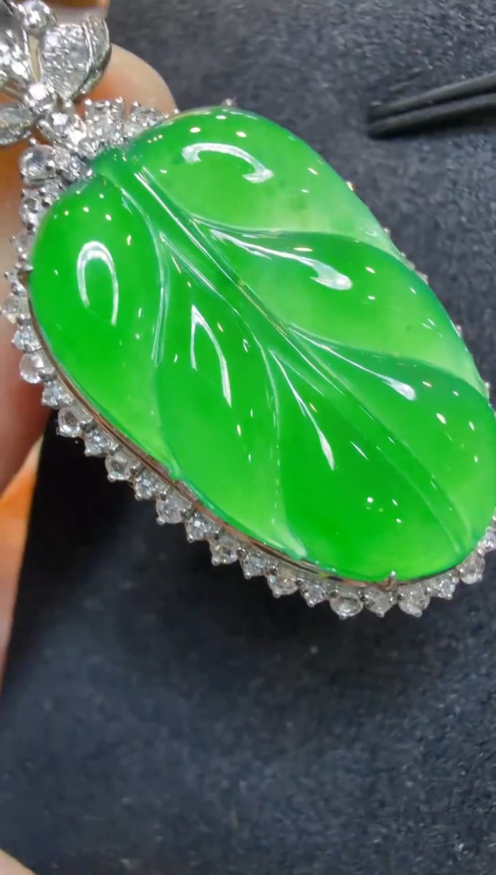 吊坠(不含链)18K金镶嵌翡翠多样性团购发一件