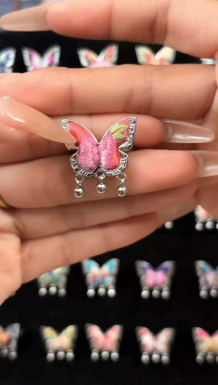 织绣非遗艺枝独秀老绣饰品190