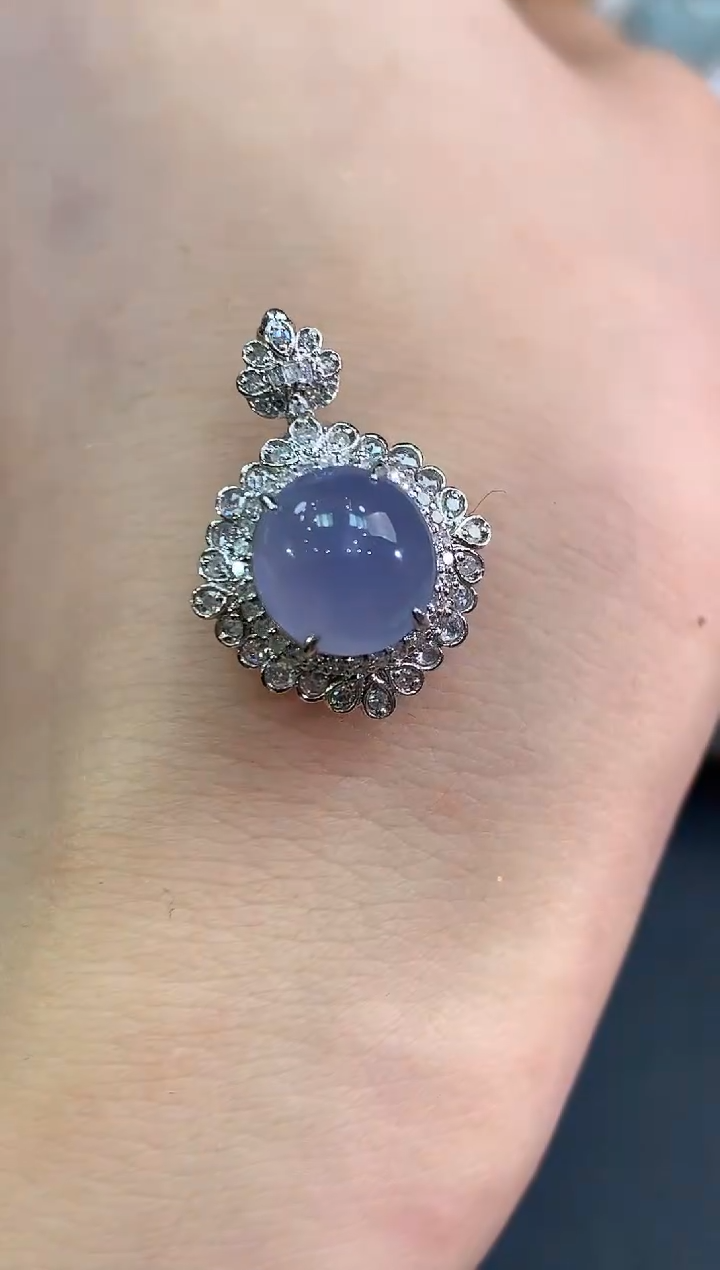 【闪购商品】翡翠吊坠(不含链)18K金镶嵌 C187有色差  